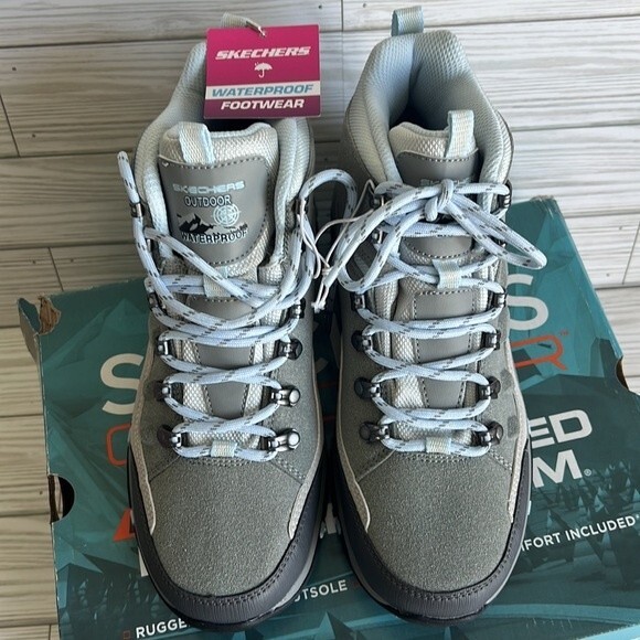 NIB Skechers Trego waterproof boots - Picture 2 of 6